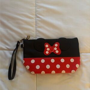 Disney Style Woman’s Hand / Wrist bag * NWOT * Make Up Bag